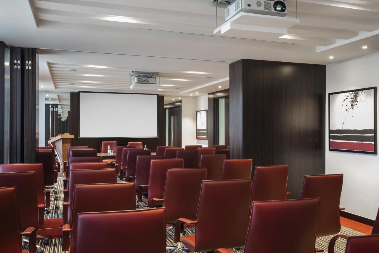 Hotel Centro Salama By Rotana 4*