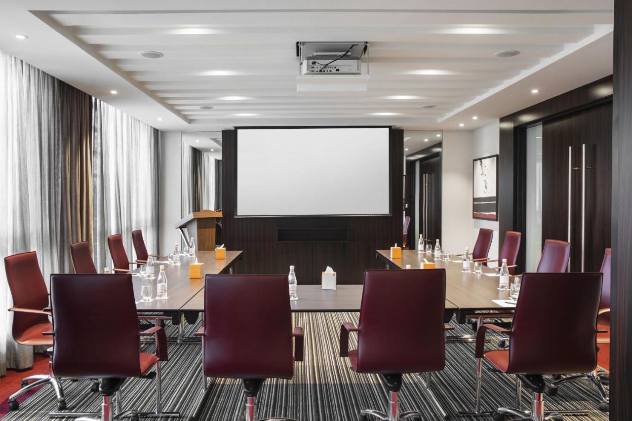 Hotel Centro Salama By Rotana 4*