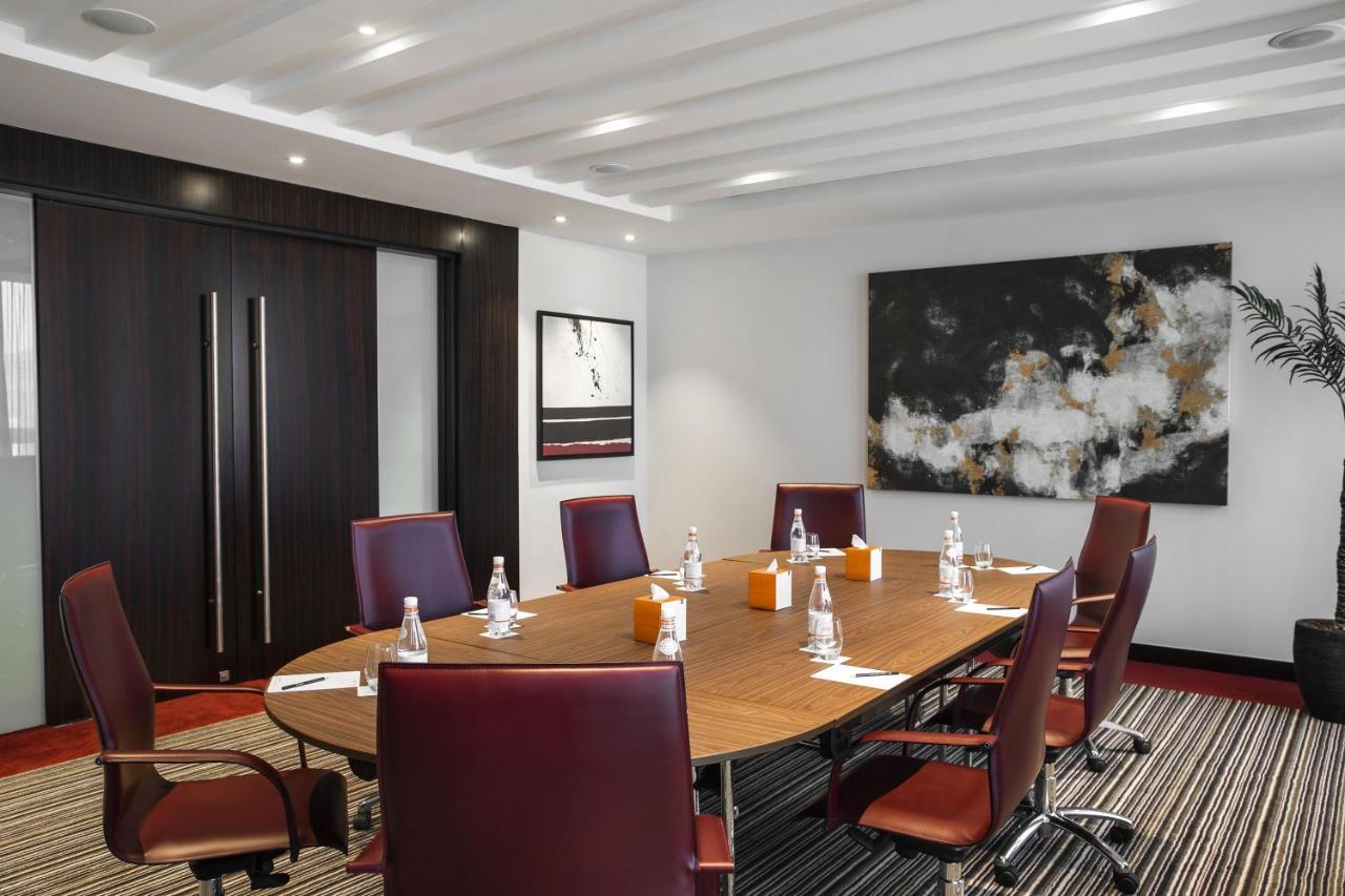 Hotel Centro Salama By Rotana 4*